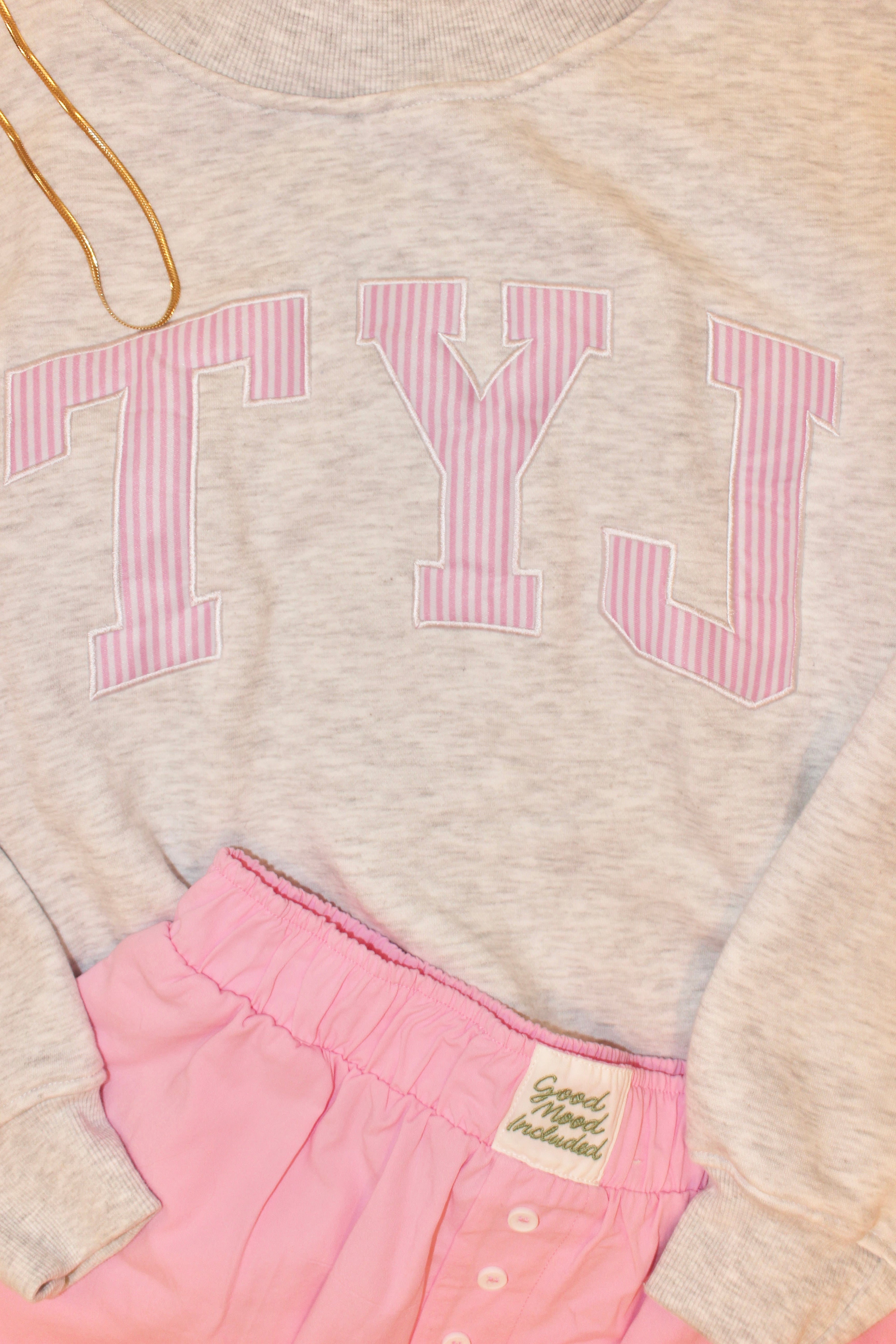 TYJ Mockneck