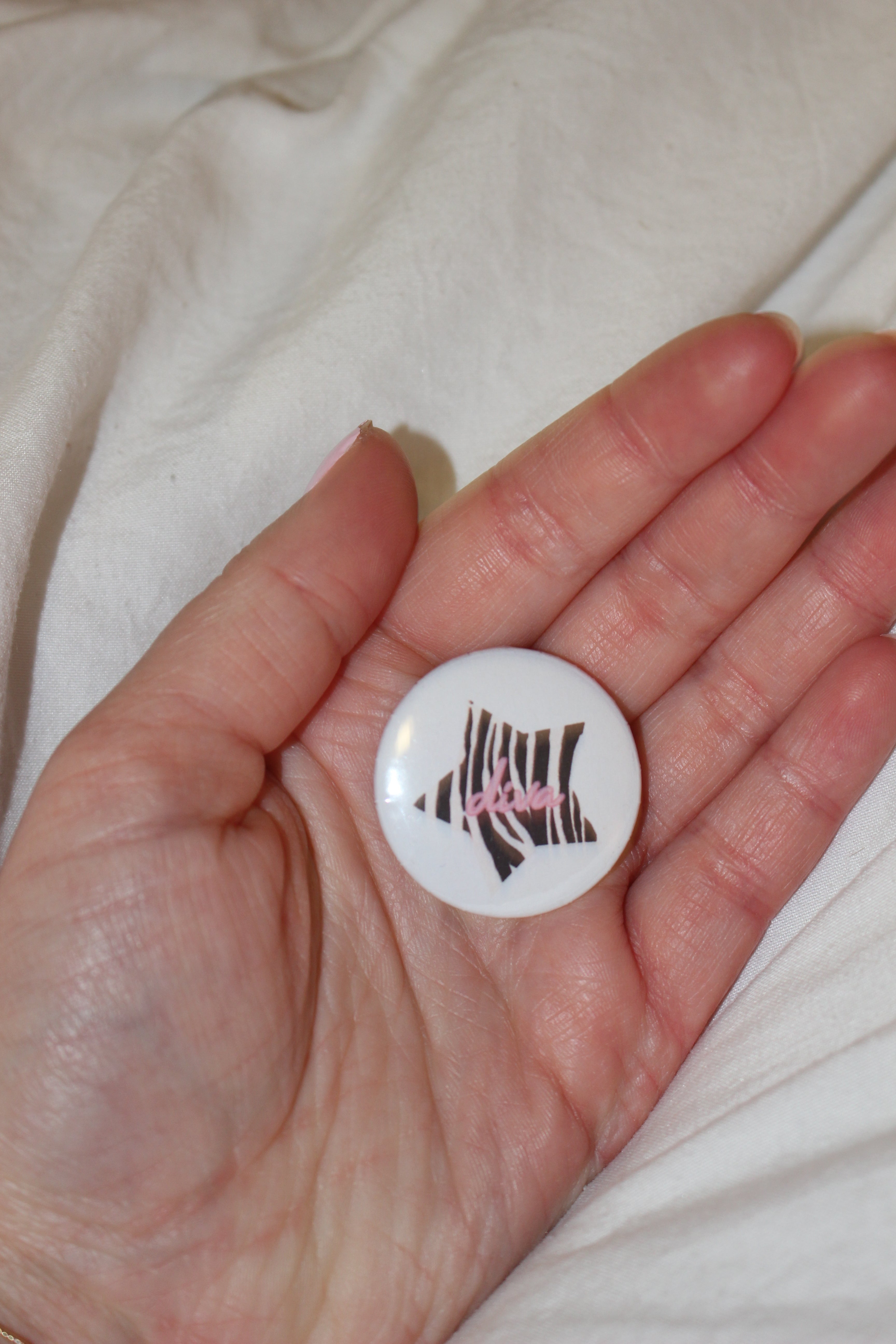 Diva button